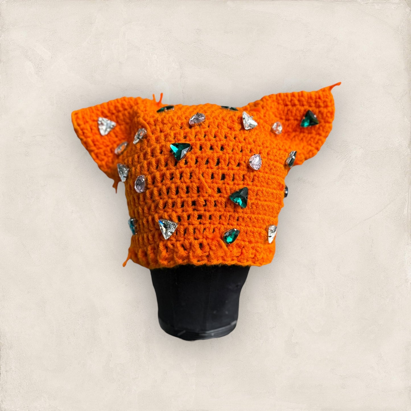 Orange cat jewel