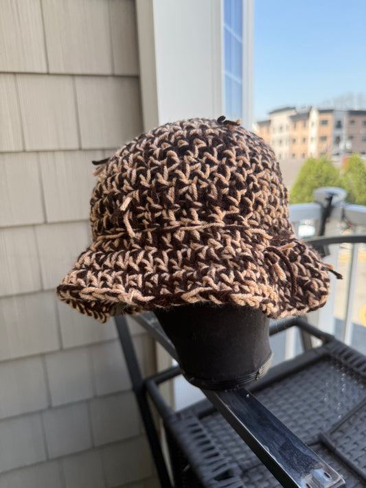 Brown swirl bucket hat